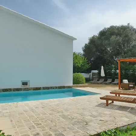 Uni Villa
