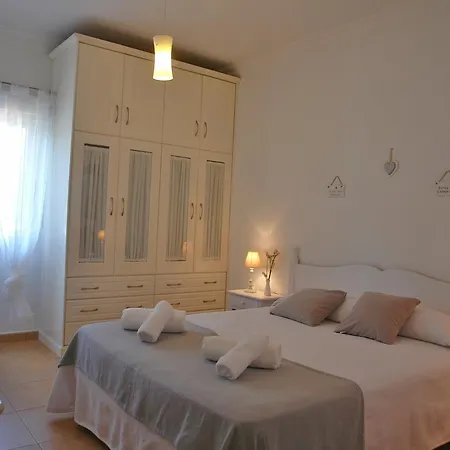 Villa Uni *